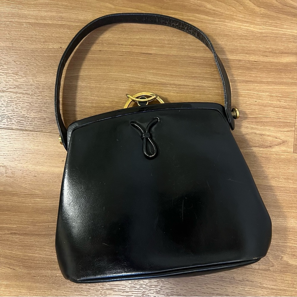 DuBarry vintage genuine leather handbag
